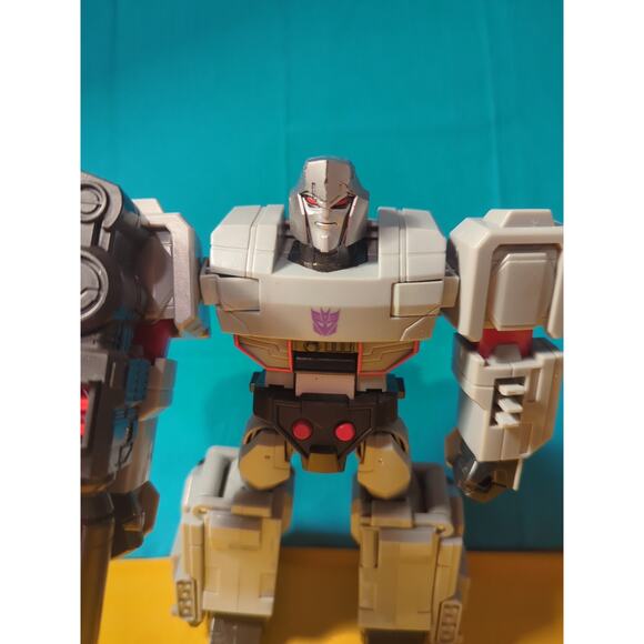 Megatron Transformer Takara Tomy TCV-07 Cyberverse Action Figure - Picture 2 of 8
